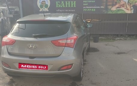 Hyundai i30 II рестайлинг, 2013 год, 700 000 рублей, 10 фотография