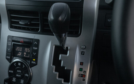 Toyota Noah III, 2011 год, 1 325 000 рублей, 11 фотография