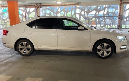 Skoda Superb III рестайлинг, 2020 год, 2 700 000 рублей, 3 фотография