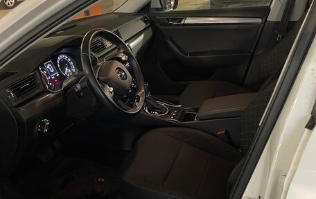 Skoda Superb III рестайлинг, 2020 год, 2 700 000 рублей, 9 фотография