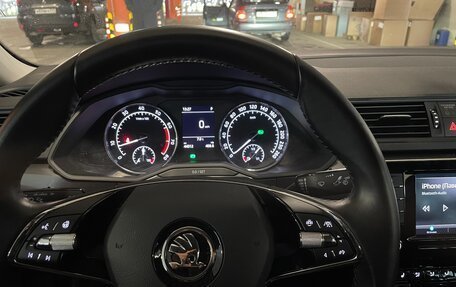 Skoda Superb III рестайлинг, 2020 год, 2 700 000 рублей, 16 фотография