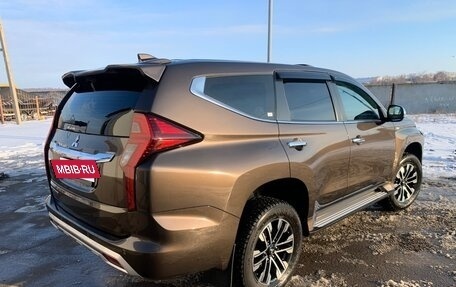 Mitsubishi Montero Sport, 2022 год, 4 500 000 рублей, 2 фотография