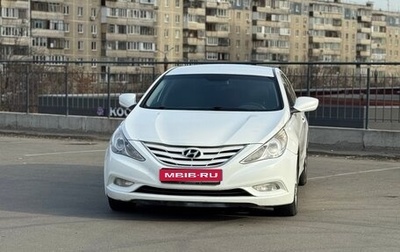 Hyundai Sonata VI, 2010 год, 930 000 рублей, 1 фотография