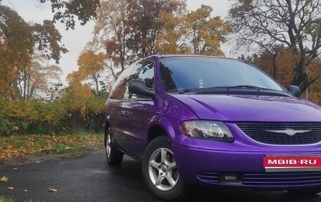 Chrysler Town & Country IV, 2002 год, 720 000 рублей, 1 фотография