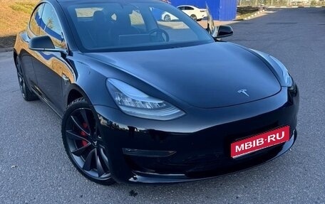 Tesla Model 3 I, 2020 год, 3 600 000 рублей, 1 фотография