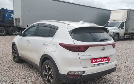 KIA Sportage IV рестайлинг, 2021 год, 2 355 000 рублей, 3 фотография