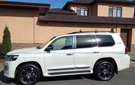 Toyota Land Cruiser 200, 2019 год, 6 490 000 рублей, 1 фотография