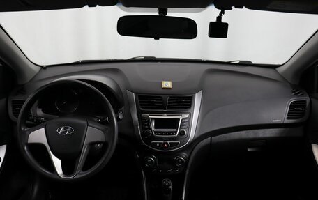 Hyundai Solaris II рестайлинг, 2016 год, 1 080 000 рублей, 12 фотография