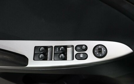 Hyundai Solaris II рестайлинг, 2016 год, 1 080 000 рублей, 11 фотография