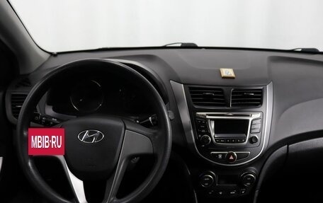 Hyundai Solaris II рестайлинг, 2016 год, 1 080 000 рублей, 13 фотография