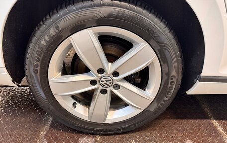 Volkswagen Passat B8 рестайлинг, 2016 год, 1 530 000 рублей, 10 фотография