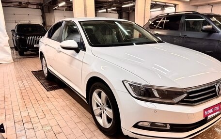 Volkswagen Passat B8 рестайлинг, 2016 год, 1 530 000 рублей, 3 фотография