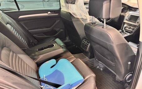 Volkswagen Passat B8 рестайлинг, 2016 год, 1 530 000 рублей, 12 фотография