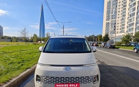 Hyundai Staria, 2021 год, 3 850 000 рублей, 3 фотография