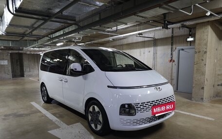 Hyundai Staria, 2021 год, 3 850 000 рублей, 5 фотография