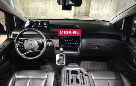 Hyundai Staria, 2021 год, 3 850 000 рублей, 13 фотография