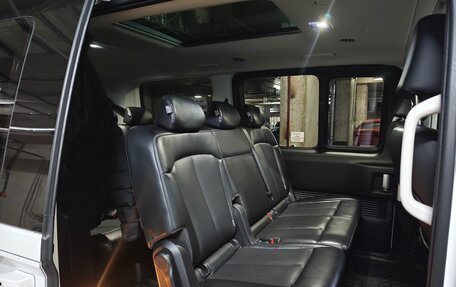 Hyundai Staria, 2021 год, 3 850 000 рублей, 20 фотография