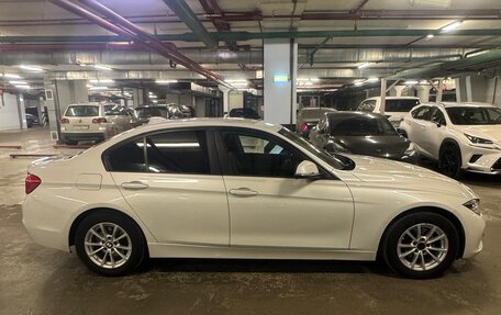 BMW 3 серия, 2018 год, 1 880 000 рублей, 3 фотография