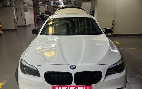 BMW 5 серия, 2012 год, 2 100 000 рублей, 3 фотография