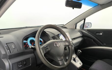 Toyota Corolla Verso I, 2006 год, 653 000 рублей, 10 фотография