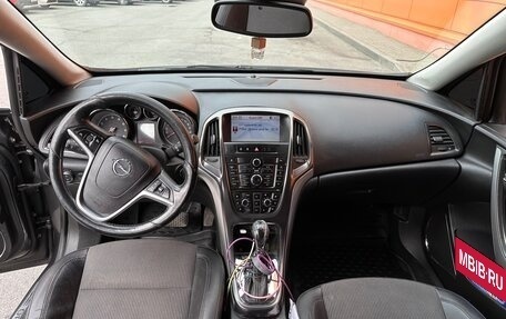 Opel Astra J, 2010 год, 645 000 рублей, 4 фотография