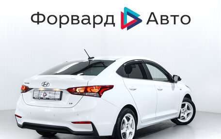 Hyundai Solaris II рестайлинг, 2017 год, 1 370 000 рублей, 7 фотография
