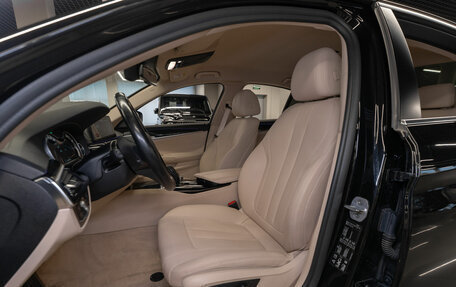 BMW 5 серия, 2018 год, 3 640 000 рублей, 9 фотография