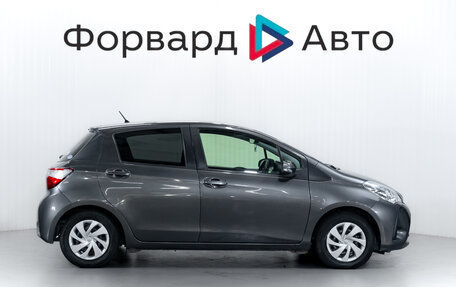 Toyota Vitz, 2019 год, 949 000 рублей, 8 фотография