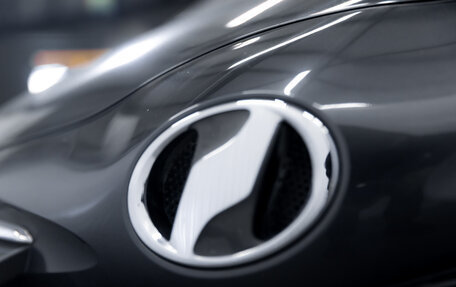 Toyota Vitz, 2019 год, 949 000 рублей, 10 фотография