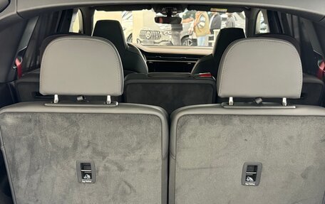 Audi Q7, 2025 год, 15 800 000 рублей, 29 фотография