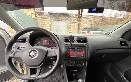 Volkswagen Polo VI (EU Market), 2011 год, 850 000 рублей, 10 фотография