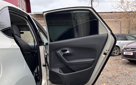 Volkswagen Polo VI (EU Market), 2011 год, 850 000 рублей, 21 фотография