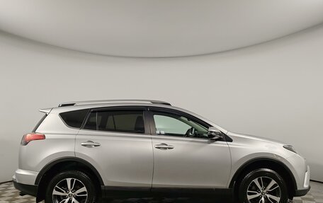 Toyota RAV4, 2018 год, 2 159 000 рублей, 4 фотография