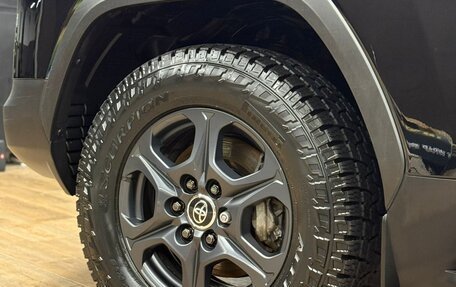 Toyota Land Cruiser, 2022 год, 10 900 000 рублей, 6 фотография