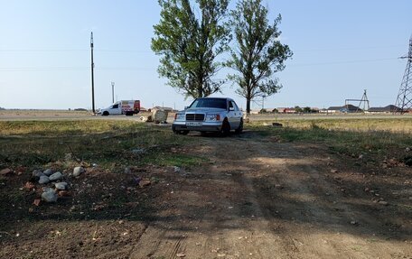 Mercedes-Benz E-Класс, 1992 год, 450 000 рублей, 5 фотография