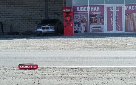 Mercedes-Benz E-Класс, 1992 год, 450 000 рублей, 3 фотография