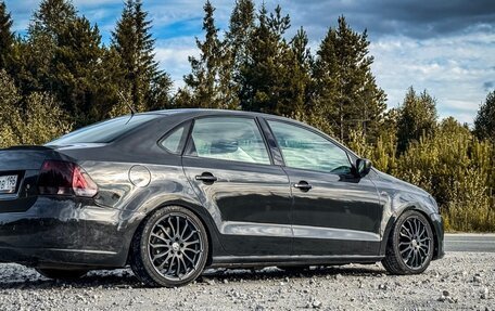 Volkswagen Polo VI (EU Market), 2014 год, 750 000 рублей, 2 фотография