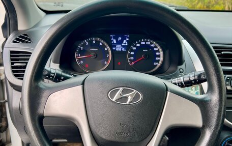 Hyundai Solaris II рестайлинг, 2013 год, 7 фотография