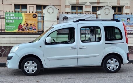 Renault Kangoo II рестайлинг, 2012 год, 800 000 рублей, 3 фотография