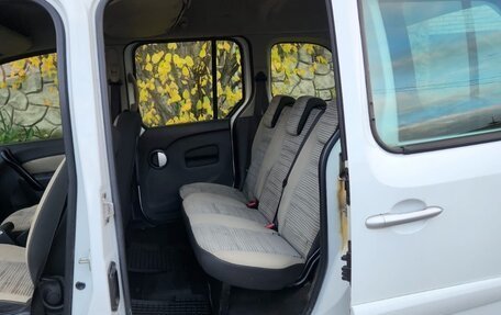 Renault Kangoo II рестайлинг, 2012 год, 800 000 рублей, 10 фотография