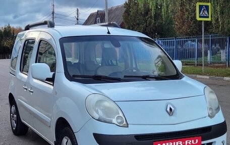Renault Kangoo II рестайлинг, 2012 год, 800 000 рублей, 2 фотография