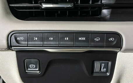 Cadillac Escalade V, 2021 год, 10 997 000 рублей, 18 фотография