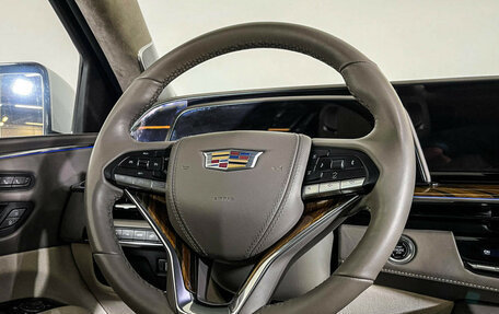 Cadillac Escalade V, 2021 год, 10 997 000 рублей, 15 фотография