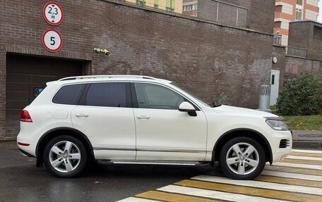 Volkswagen Touareg III, 2010 год, 1 299 999 рублей, 3 фотография