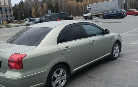 Toyota Avensis III рестайлинг, 2005 год, 890 000 рублей, 4 фотография