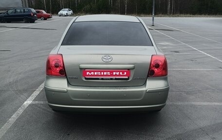 Toyota Avensis III рестайлинг, 2005 год, 890 000 рублей, 3 фотография