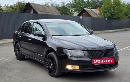 Skoda Superb III рестайлинг, 2011 год, 850 000 рублей, 5 фотография