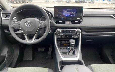 Toyota RAV4, 2025 год, 4 150 000 рублей, 9 фотография