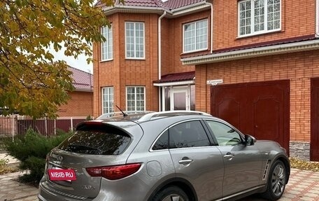 Infiniti FX II, 2011 год, 1 750 000 рублей, 3 фотография