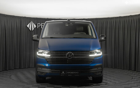 Volkswagen Caravelle T6 рестайлинг, 2020 год, 5 800 000 рублей, 3 фотография